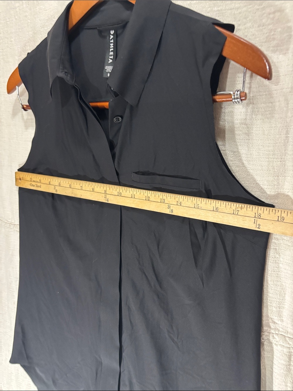 Athleta Urbanite II Tank Top Black Sleeveless Button-Up Size Small Like New - Picture 6 of 8